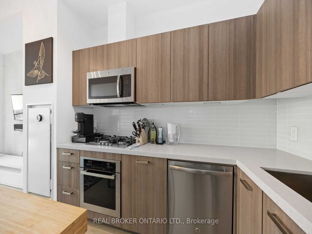 608 - 608 Richmond St W