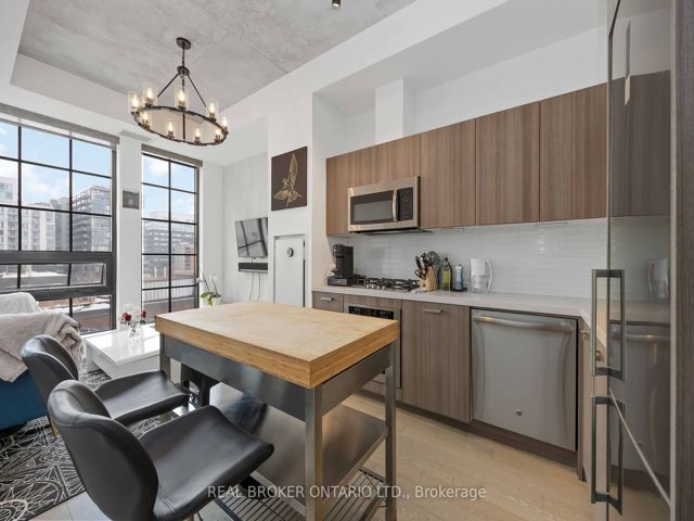 608 - 608 Richmond St W