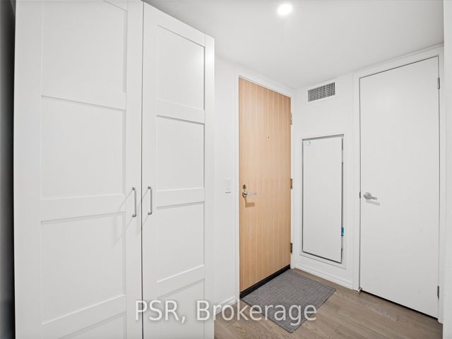 716 - 5 Soudan Ave
