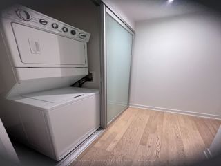 202 - 650 King St W