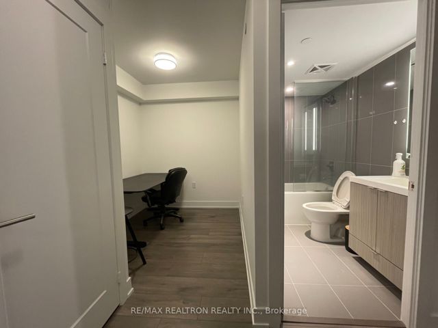 619 - 585 Bloor St E