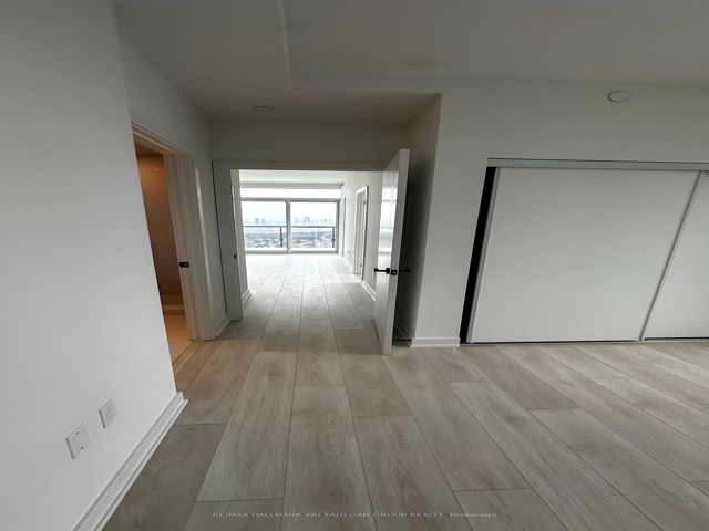 LPH02 - 127 Broadway Ave