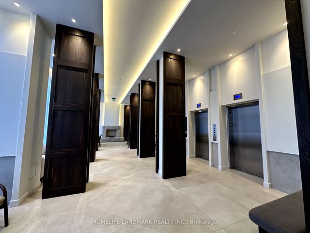 1110 - 425 Front St E