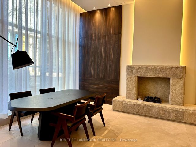1110 - 425 Front St E
