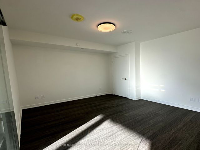 1110 - 425 Front St E