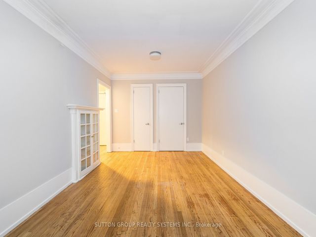 11 - 2875 Yonge St