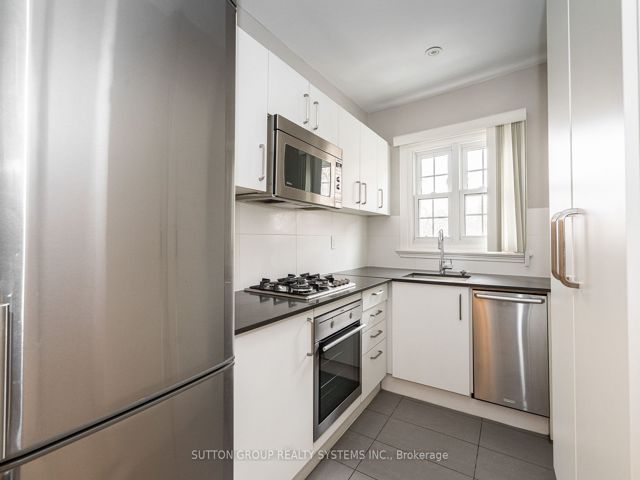 11 - 2875 Yonge St
