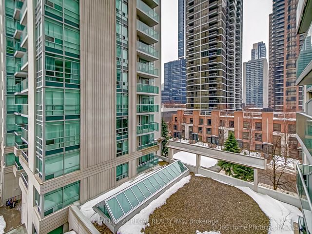601 - 35 Bales Ave