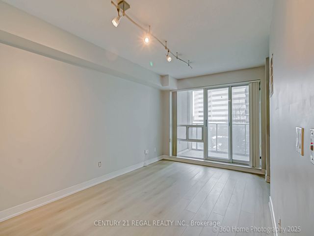 601 - 35 Bales Ave
