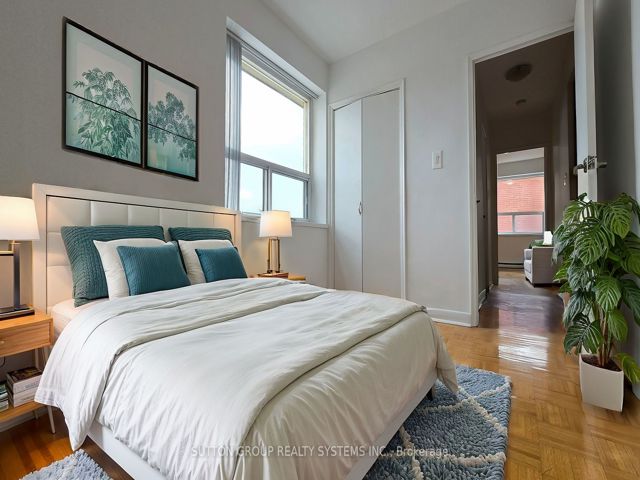507 - 365 Eglinton Ave E