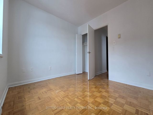 507 - 365 Eglinton Ave E