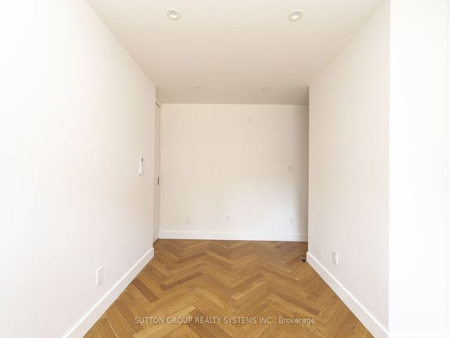 102 - 1510 Bathurst St