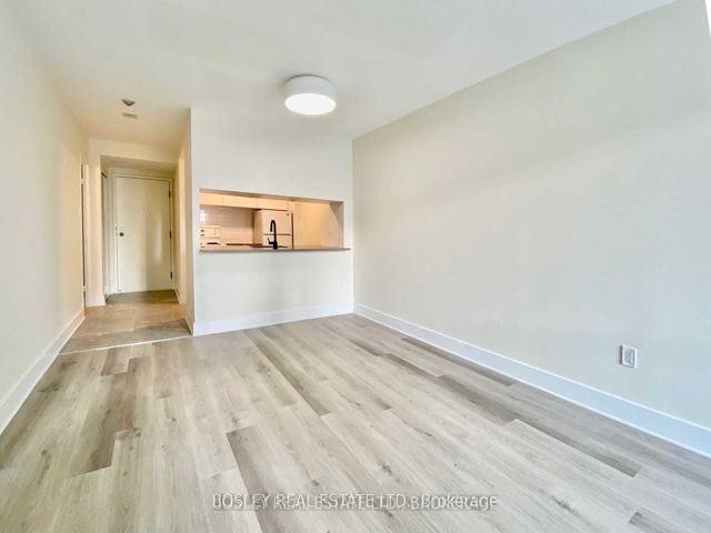 1107 - 44 St Joseph St