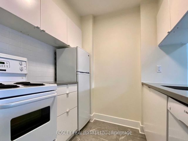 1107 - 44 St Joseph St