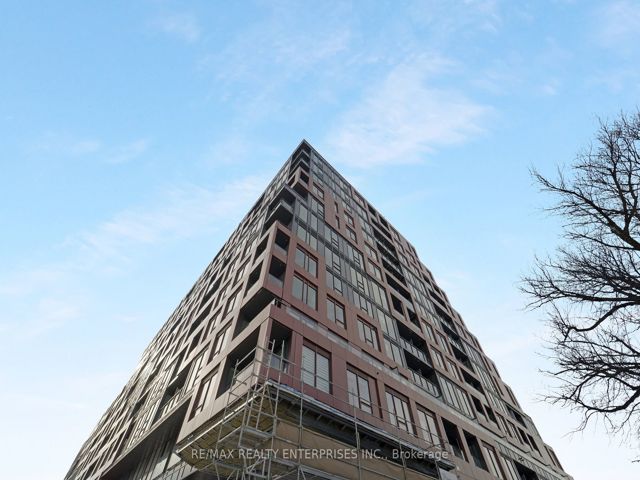 423 - 28 Eastern Ave