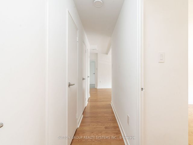 101 - 5 Mallory Gdns