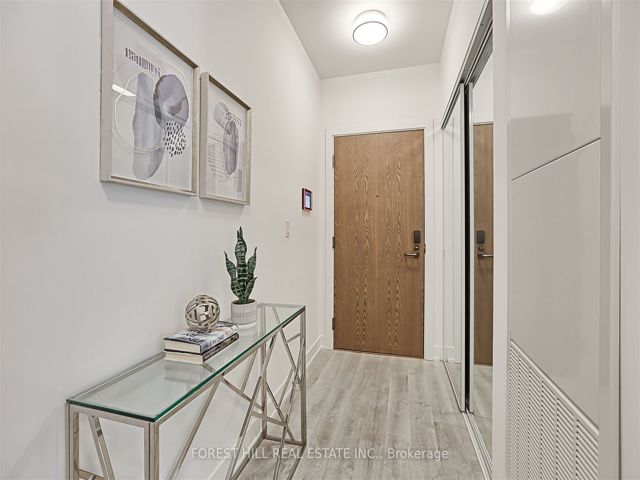 408 - 30 Inn On The Park Dr