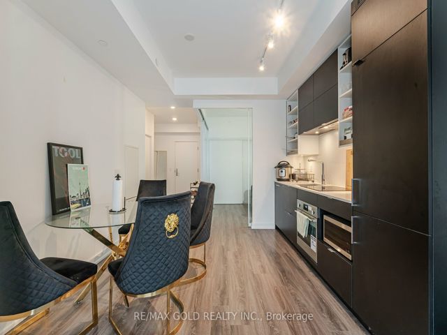 2506 - 20 Edward St