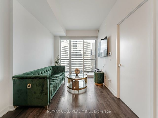 2506 - 20 Edward St