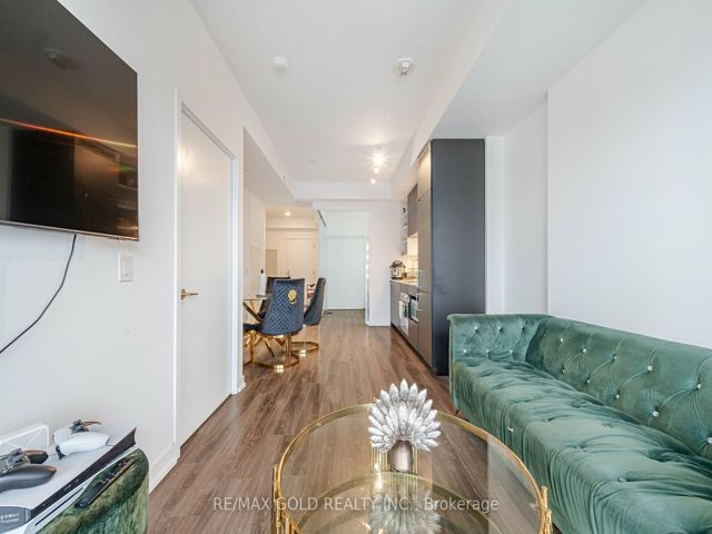 2506 - 20 Edward St