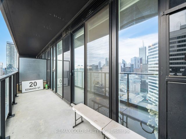 2506 - 20 Edward St