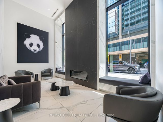 2506 - 20 Edward St