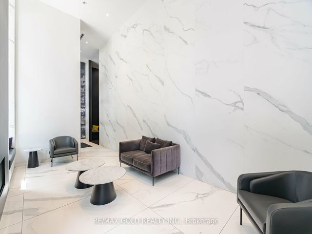 2506 - 20 Edward St