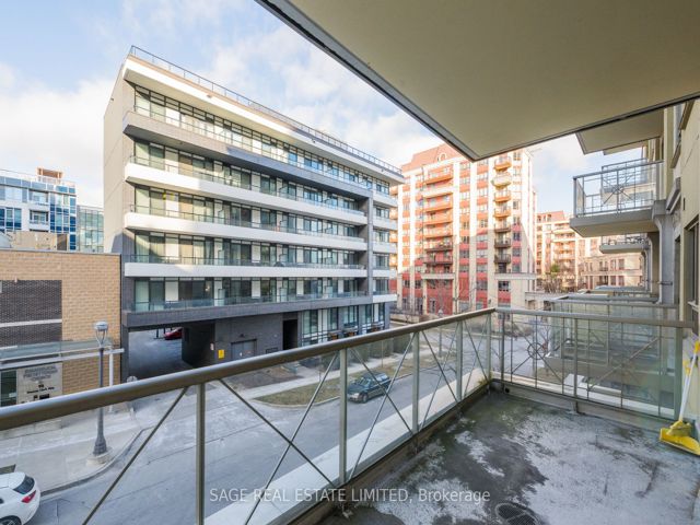 307 - 12 Rean Dr