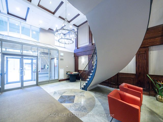 307 - 12 Rean Dr