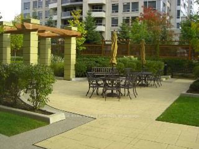 307 - 12 Rean Dr