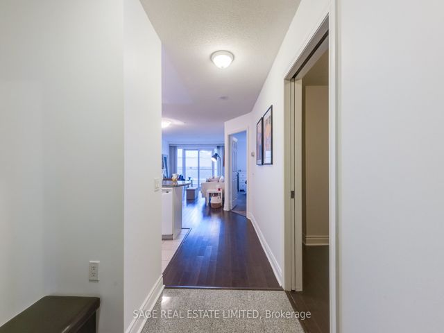 307 - 12 Rean Dr