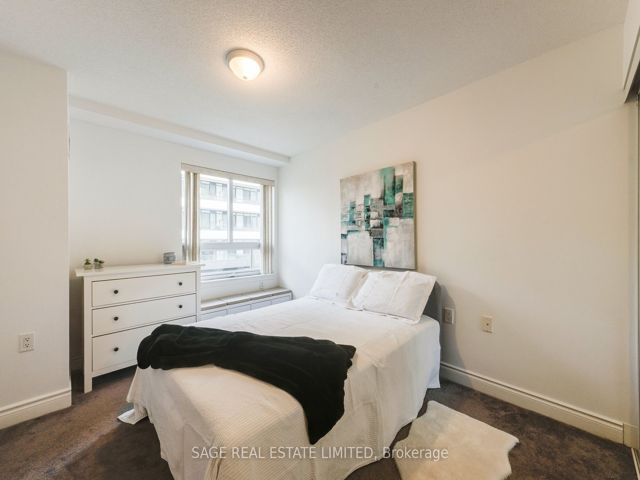 307 - 12 Rean Dr