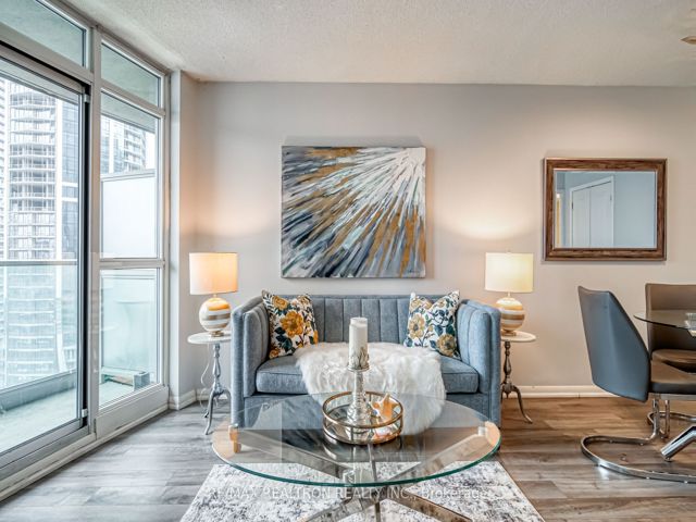 3109 - 18 Yonge St