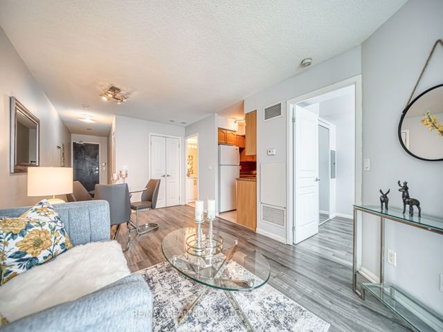 3109 - 18 Yonge St
