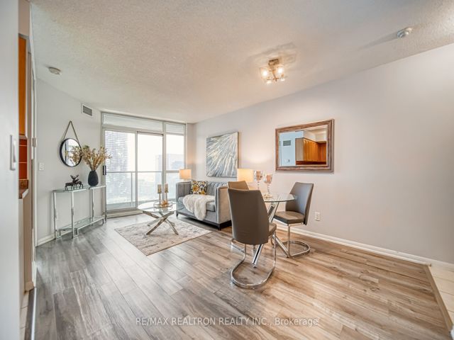 3109 - 18 Yonge St