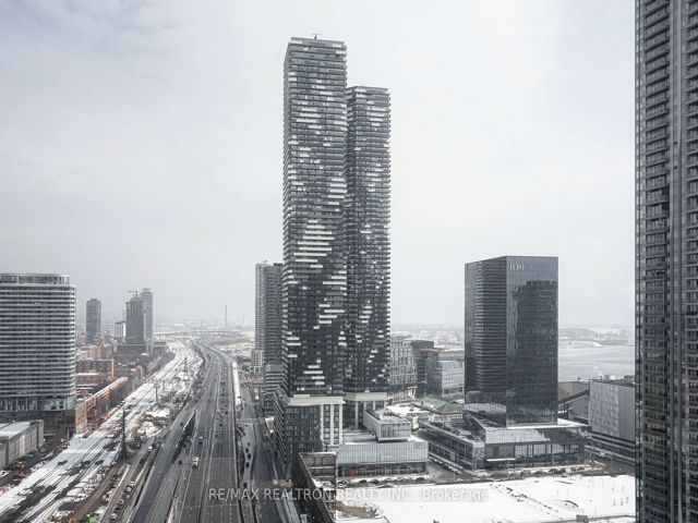 3109 - 18 Yonge St