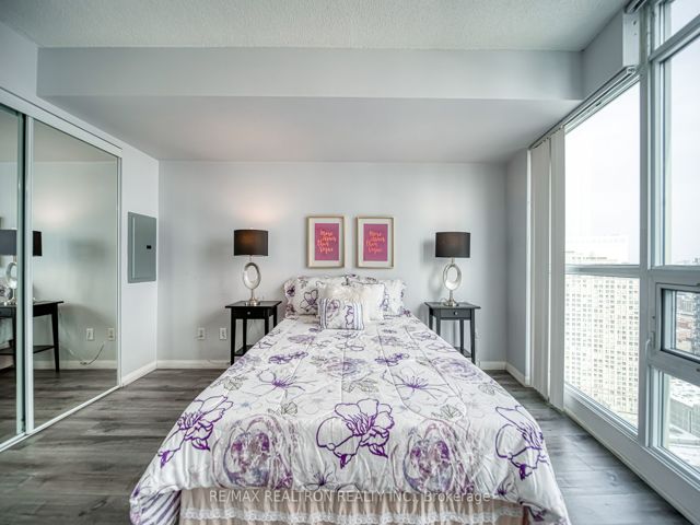 3109 - 18 Yonge St