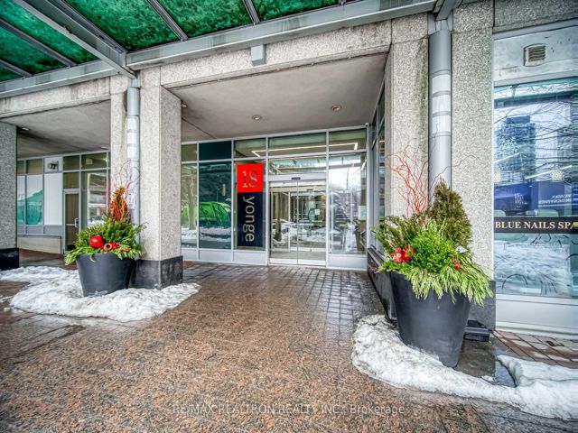 3109 - 18 Yonge St
