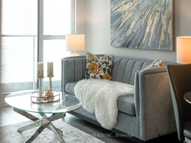3109 - 18 Yonge St