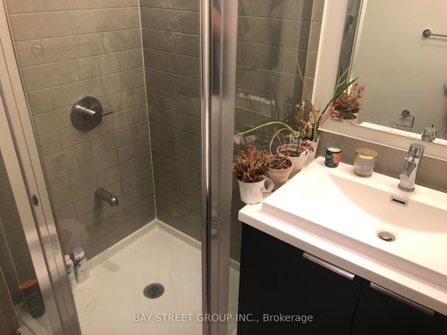 3001 - 6 Sonic Way S