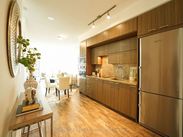 1305 - 120 Harrison Garden Blvd