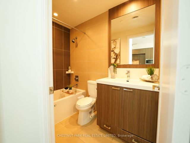 1305 - 120 Harrison Garden Blvd