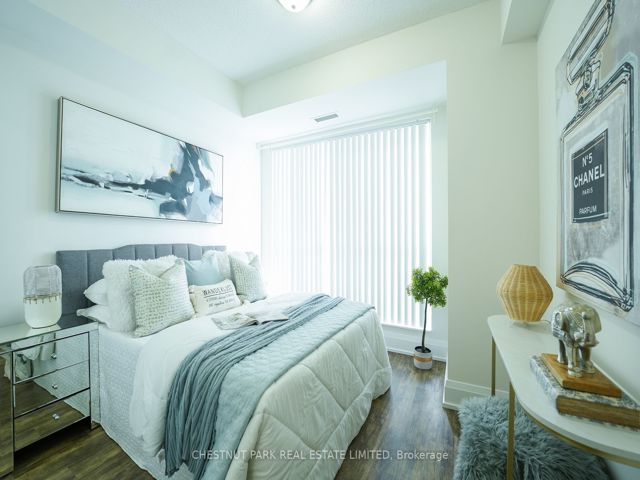 1305 - 120 Harrison Garden Blvd