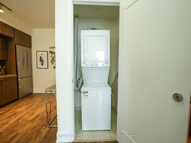 1305 - 120 Harrison Garden Blvd