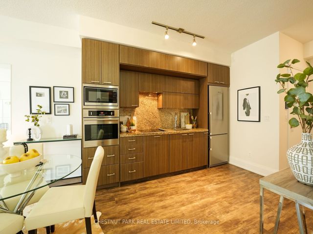 1305 - 120 Harrison Garden Blvd