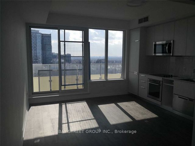 2605 - 75 Canterbury Pl