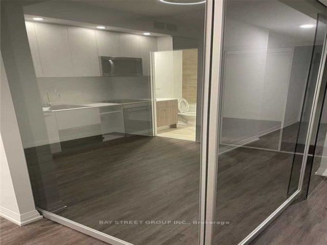 2605 - 75 Canterbury Pl