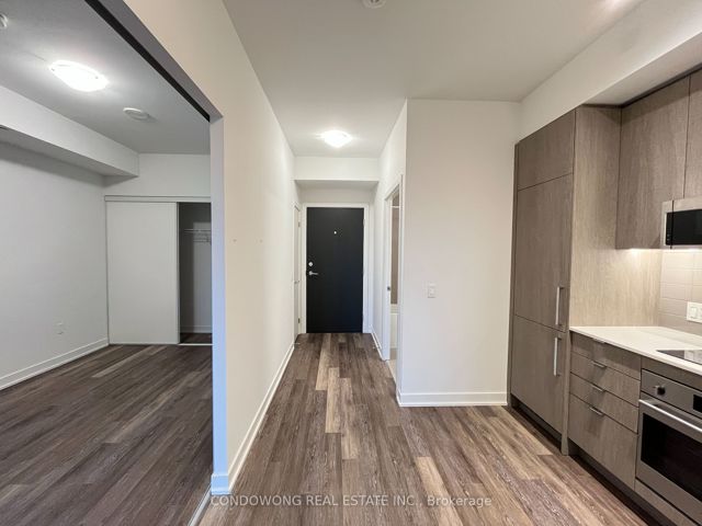 601 - 250 Lawrence Ave W
