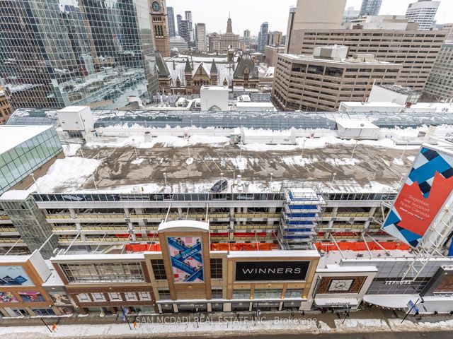 1410 - 197 Yonge St
