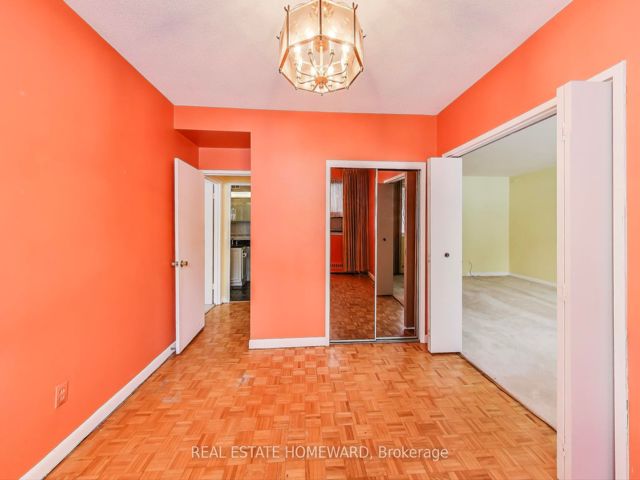 625 - 21 Dale Ave